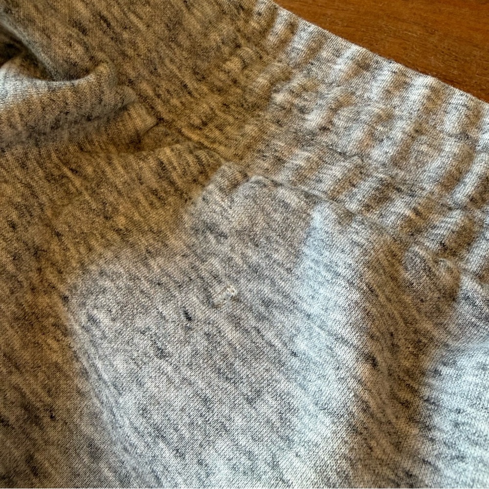 💥2/$20 Fabletics Men's Gray Drawstring Athletic Shorts - Picture 7 of 7